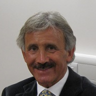 Headshot of Dr Duncan Dymond
